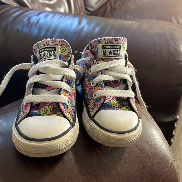 Converse Other - Toddler size 6 floral converse tennis shoes